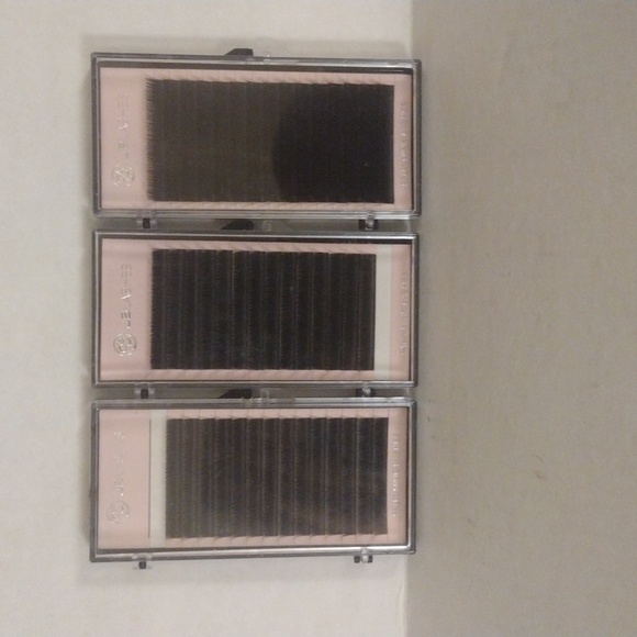 JB Lashes Synthetic Mink Lashes - Picture 2 of 4